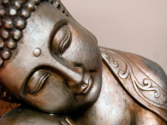 Спящий Будда