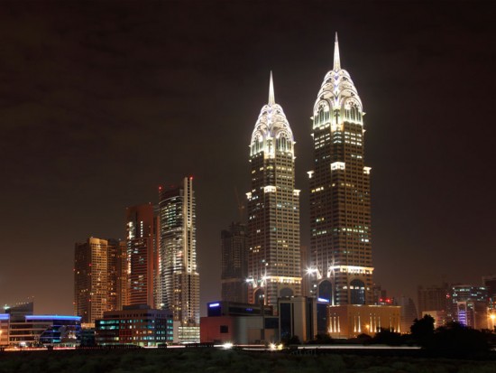 Панорама ночного города Дубай